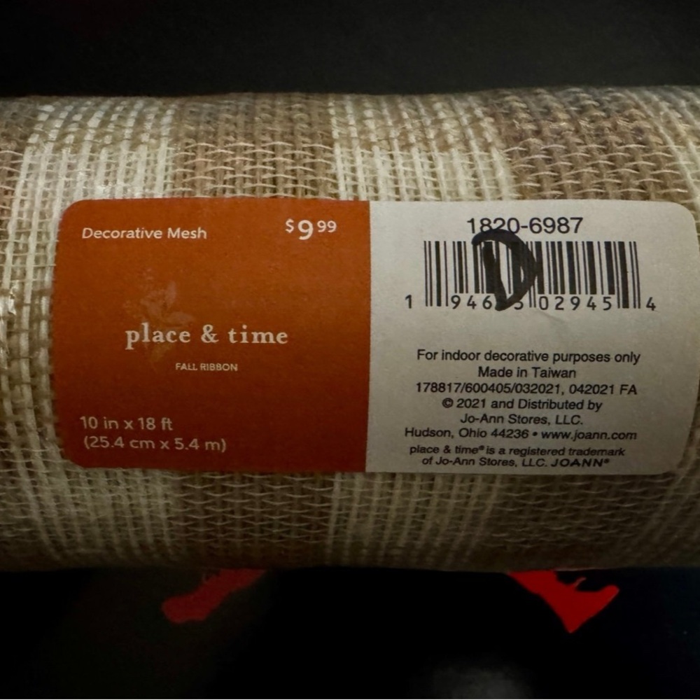 Decorative mesh rolls